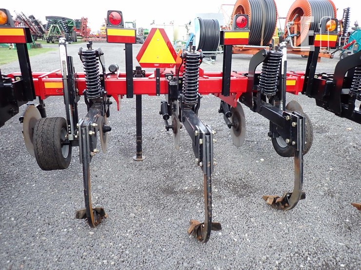 case-ih-2500-image-6