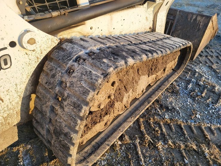 2017-bobcat-t630-image-25