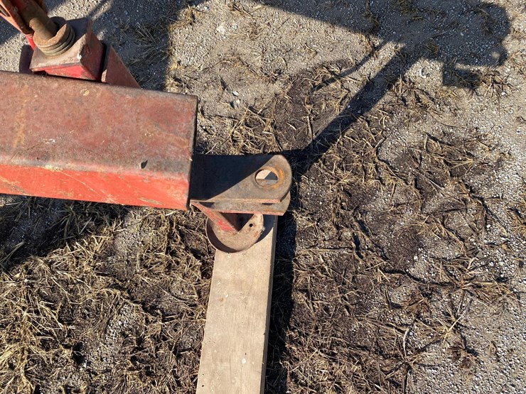 new-holland-144-image-6