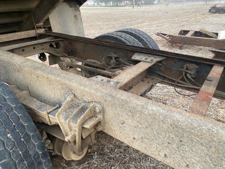 1998-case-ih-4900-image-19