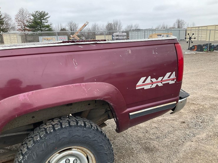 1996-chevrolet-k2500-image-19