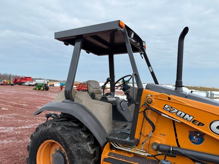 case-570n-xt-image-12