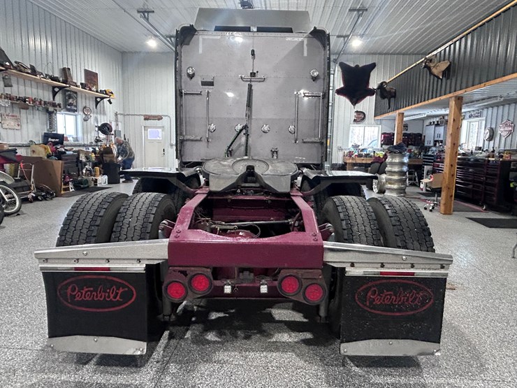 peterbilt-379-image-4