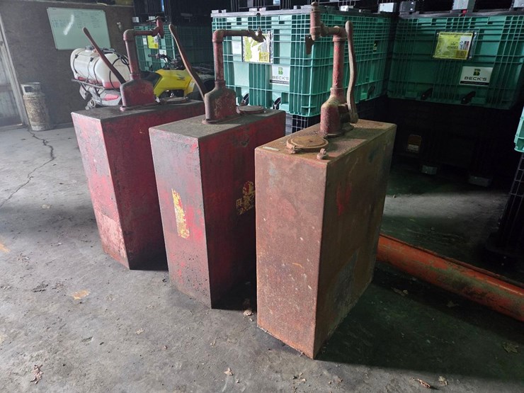(3)-oil-barrels-w/-hand-pumps-image-1