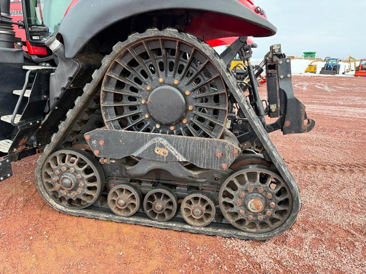 case-ih-magnum-380-rowtrac-image-7