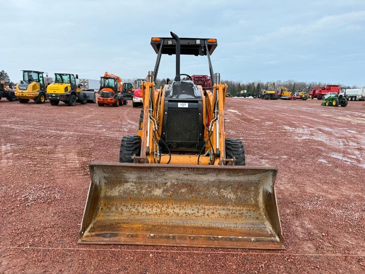 case-570n-xt-image-2