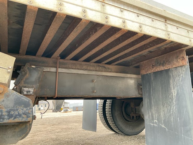 2005-international-durastar-4300-image-59