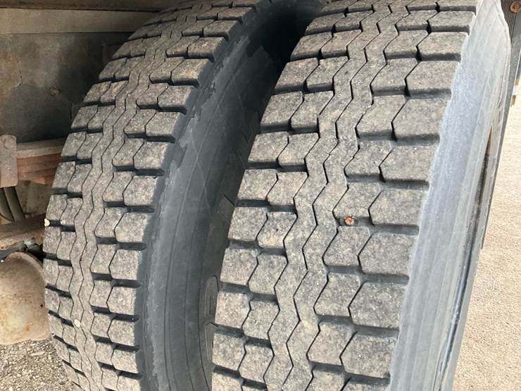 2005-international-durastar-4300-image-30