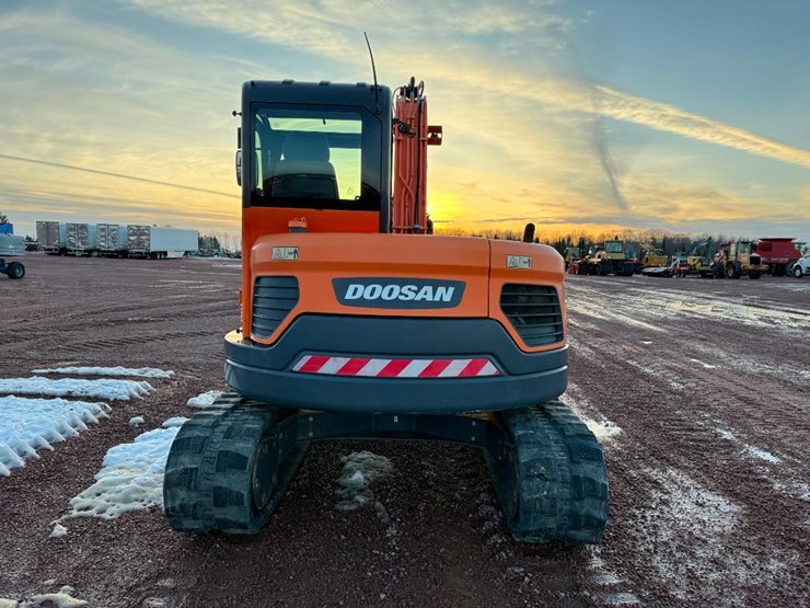 doosan-dx85r-3-image-4