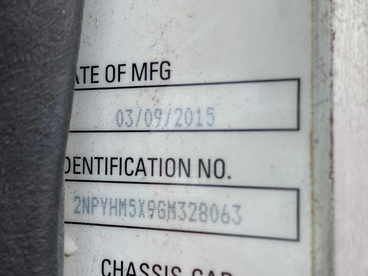 2016-peterbilt-325-image-73