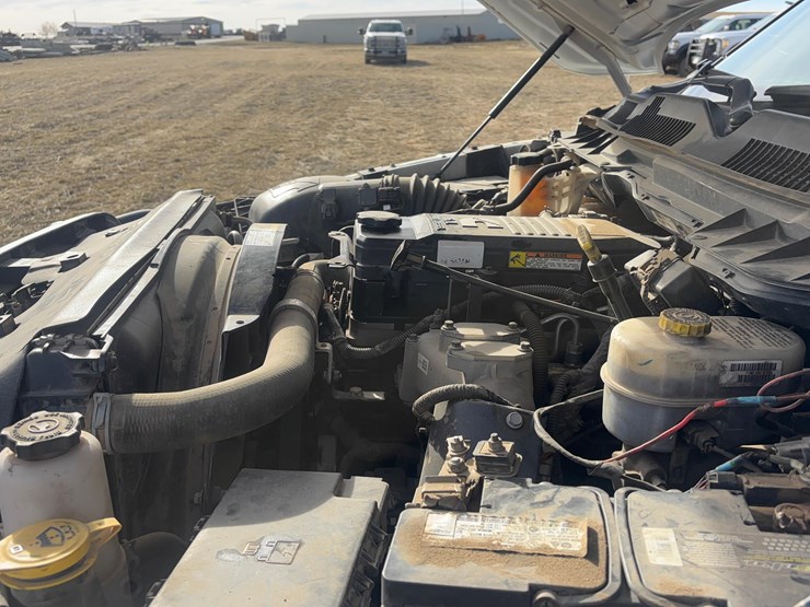 2018-dodge-3500-image-18