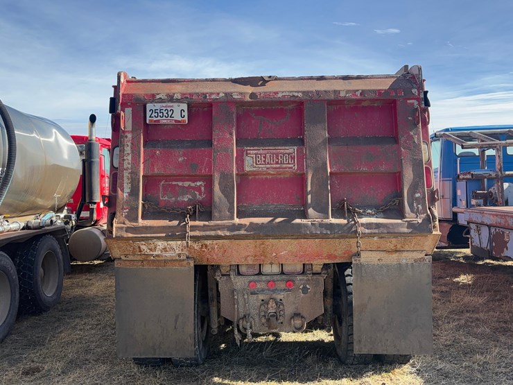 2003-sterling-lt9500-image-5