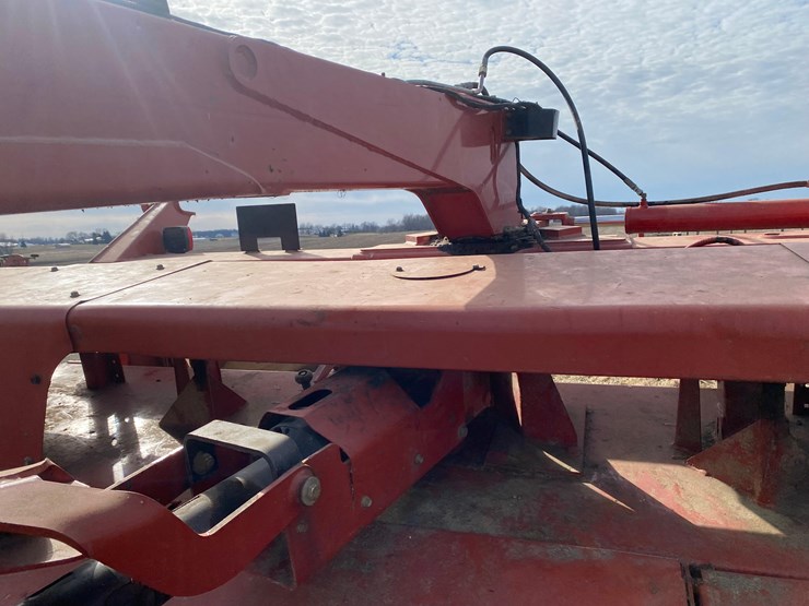 new-holland-1431-image-44