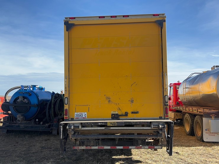 2012-international-box-truck-image-5