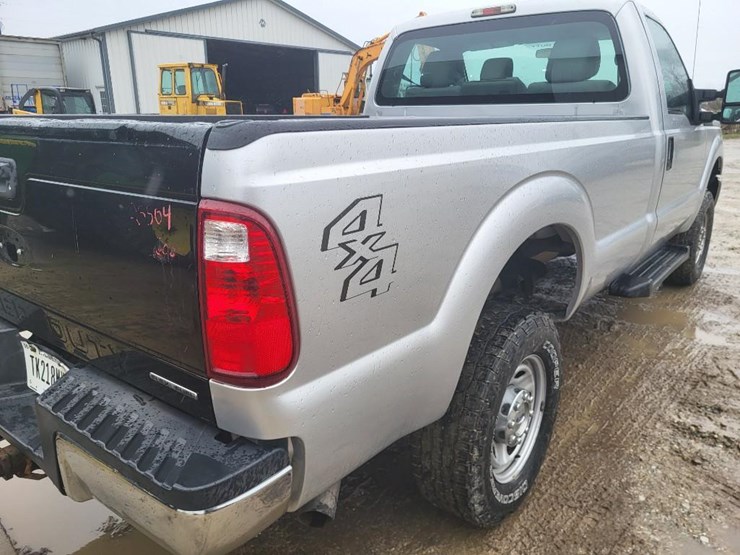 2015-ford-f250-xl-image-26