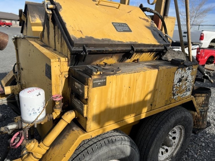 2013-bear-cat-bk250-towable-asphalt-crack-sealer-image-21