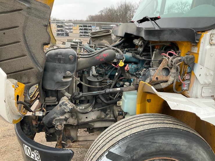 2005-international-durastar-4300-image-76