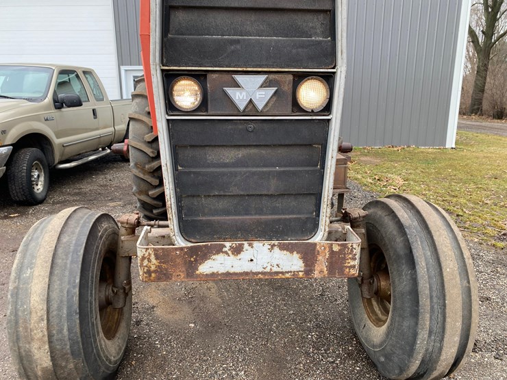 massey-ferguson-1135-image-6