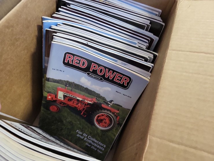 assorted-red-power-round-up-and-harvester-highlight-magazines-image-6