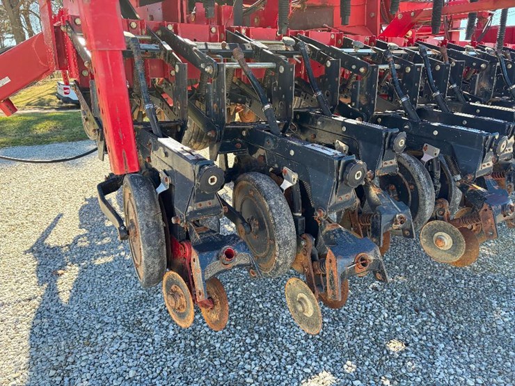 case-ih-5500-image-15
