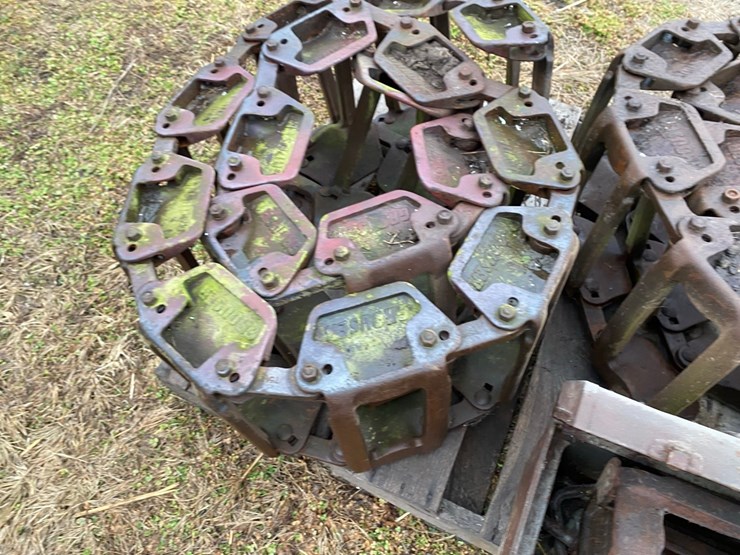 grouser-steel-skidsteer-tracks-image-5