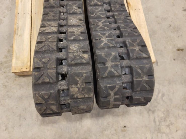 2012-bobcat-t190-image-47