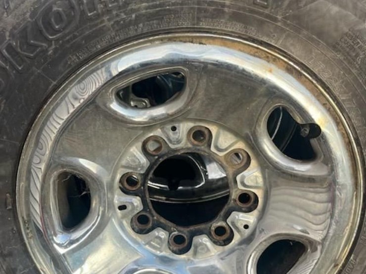 (4)-lt225/75r16-tires-w/8-bolt-rims-image-1