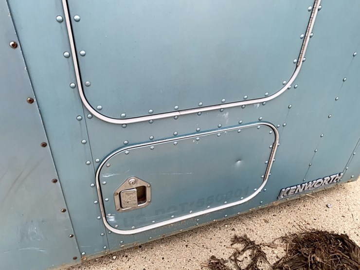 kenworth-double-bunk-sleeper---60"-image-18