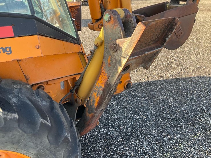 1982-case-580d-image-28