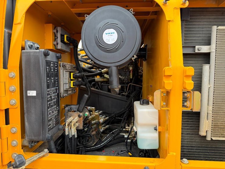 volvo-ec220dl-image-48