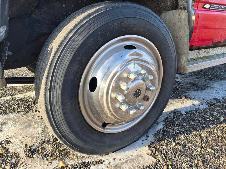 1992-chevrolet-3500-image-12