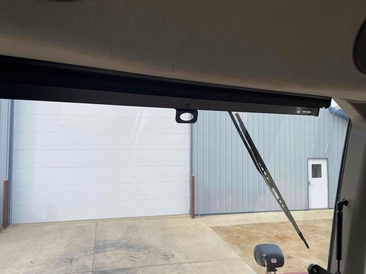 case-ih-magnum-340-image-29