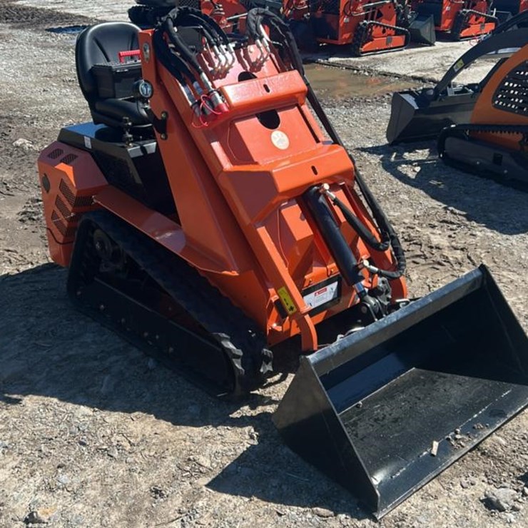 #1021 • Unused Landhero Mini Skid Steer