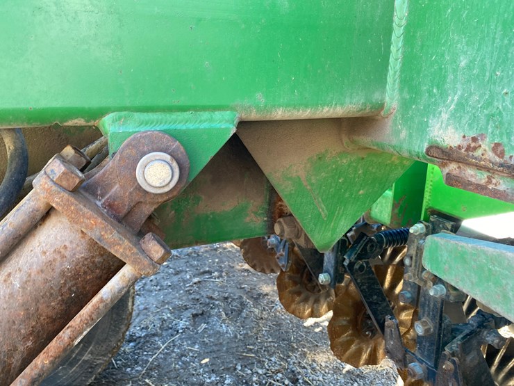 great-plains-solid-stand-30-image-25