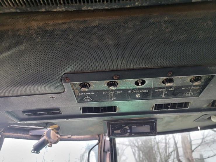 john-deere-8640-image-62