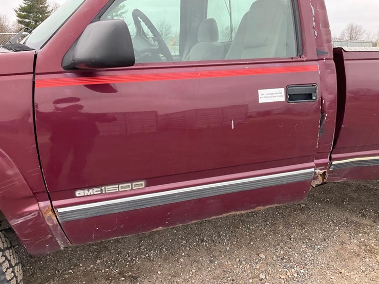 1996-chevrolet-k2500-image-17