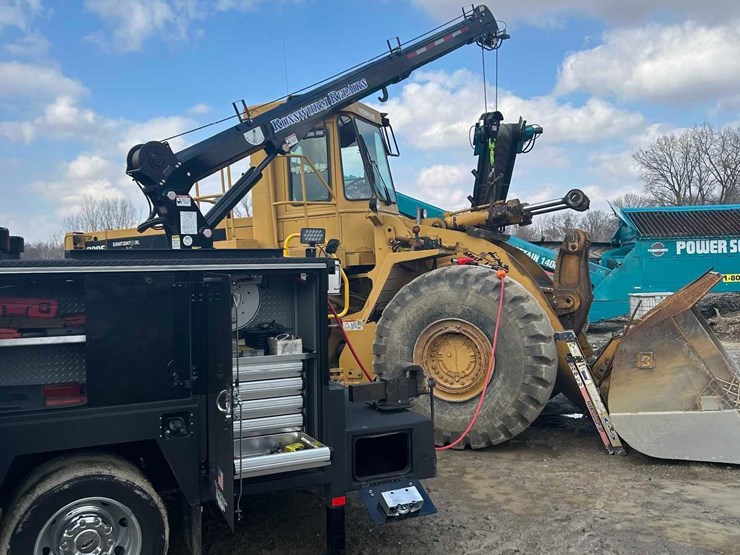 2023-ford-f550-lariat-image-5