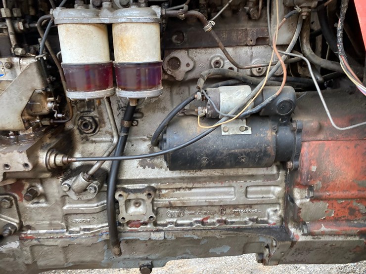 massey-ferguson-1135-image-43