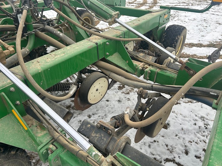 john-deere-1900-image-21