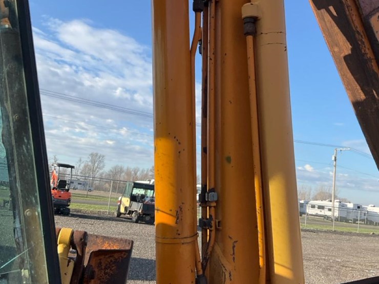 1982-case-580d-image-39