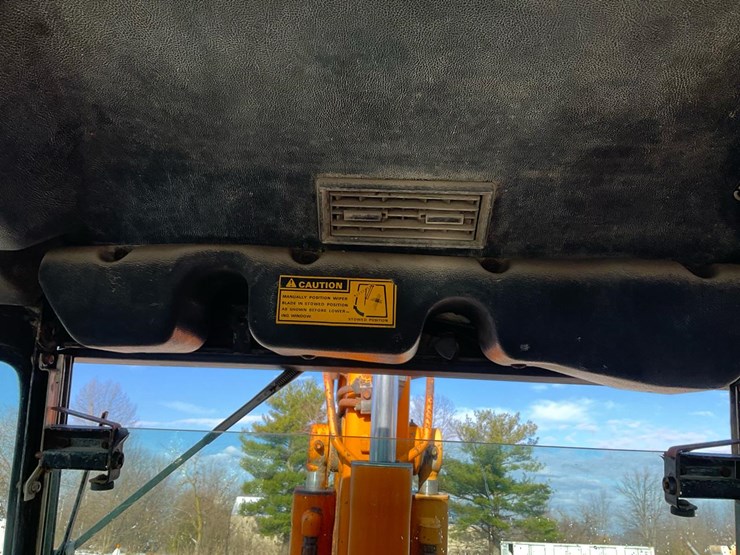 1982-case-580d-image-102