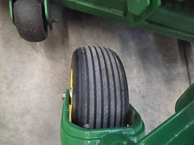 2016-john-deere-930-image-22