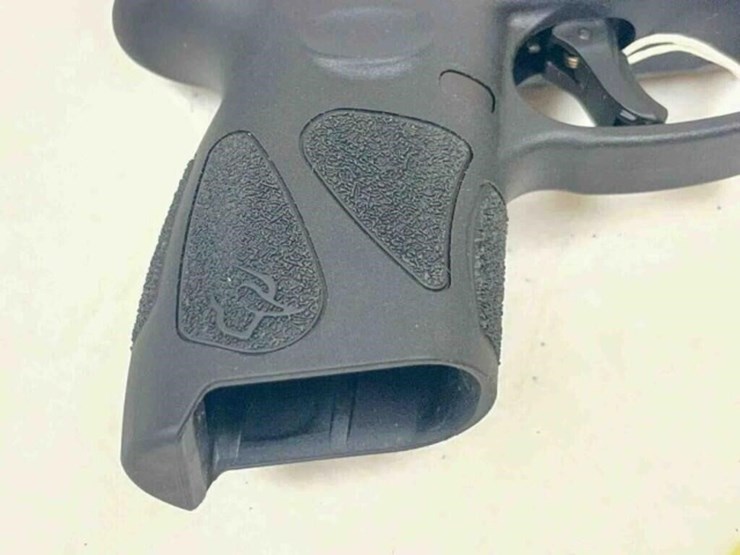 taurus-pistol-image-6
