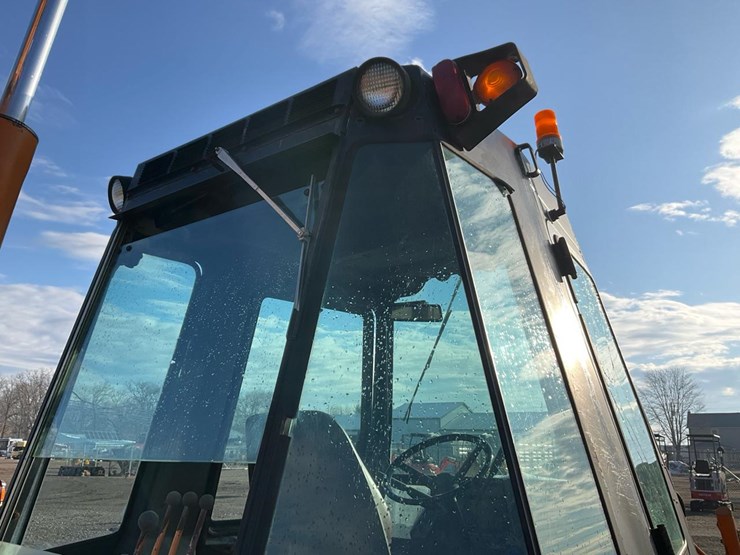 1982-case-580d-image-58