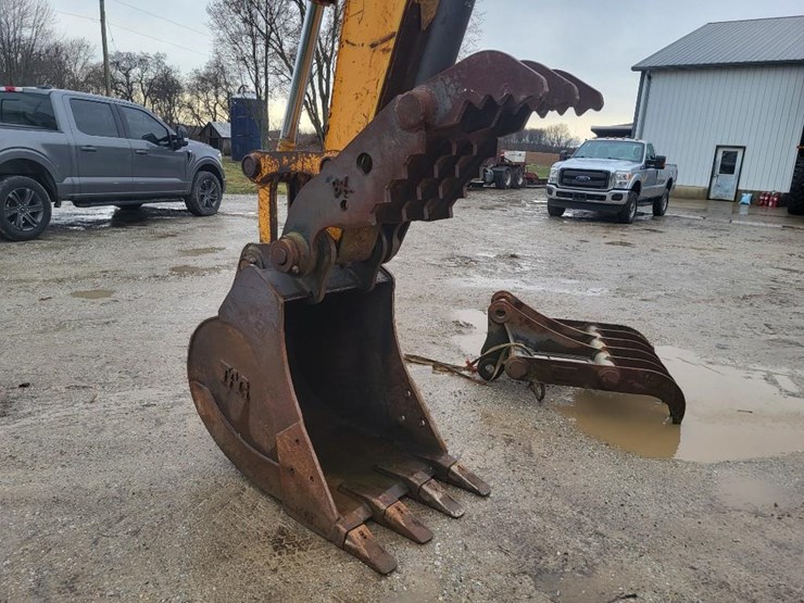 hyundai-robex-130-lc-image-11