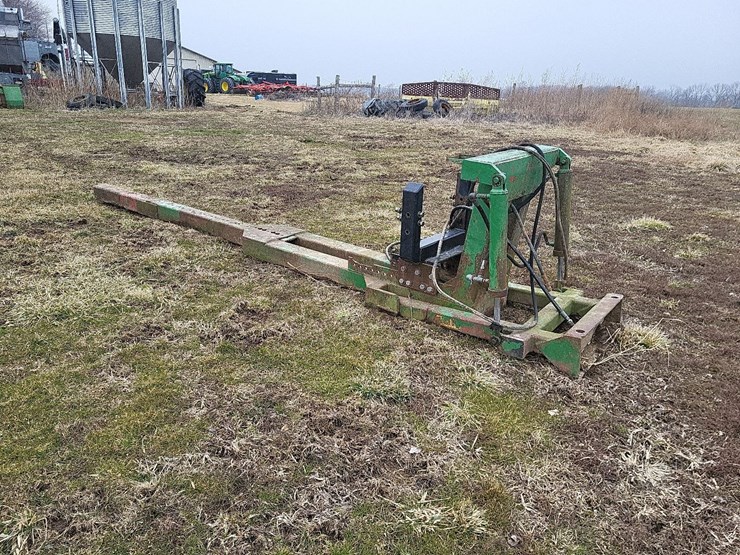 push-blade-tractor-bracket-mount-image-1