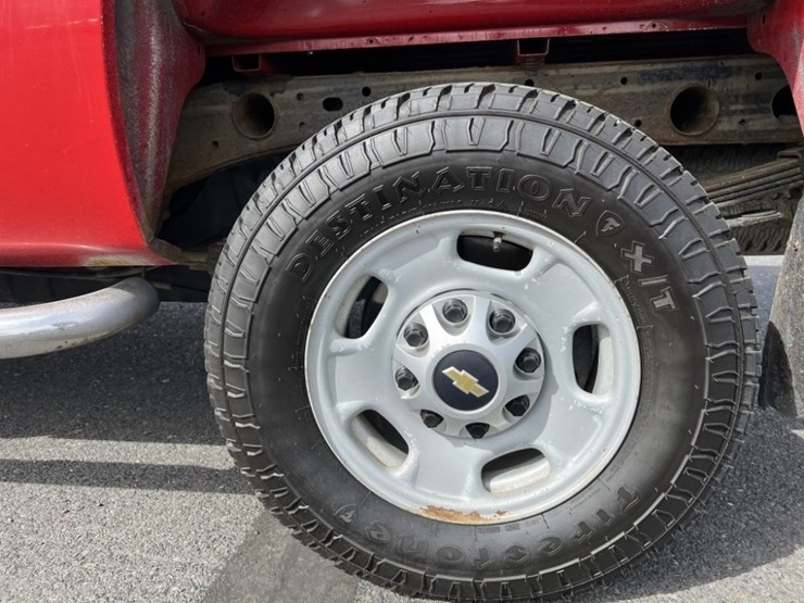 2011-chevrolet-silverado-2500-image-20