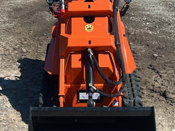 #1021-•-unused-landhero-mini-skid-steer-image-8
