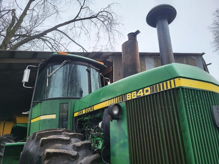 john-deere-8640-image-26