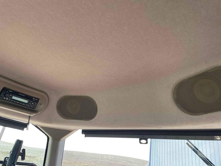 case-ih-magnum-340-image-23